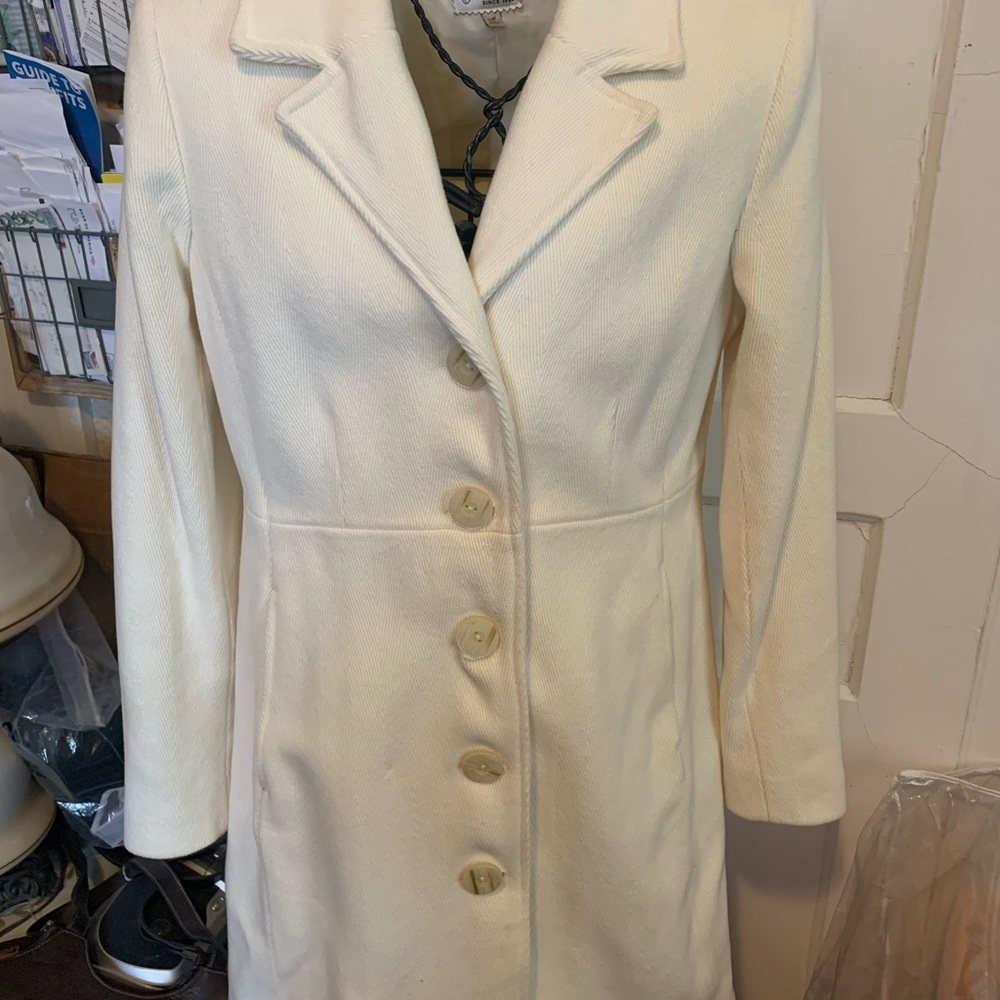 Elegant Winter White Women's Coat